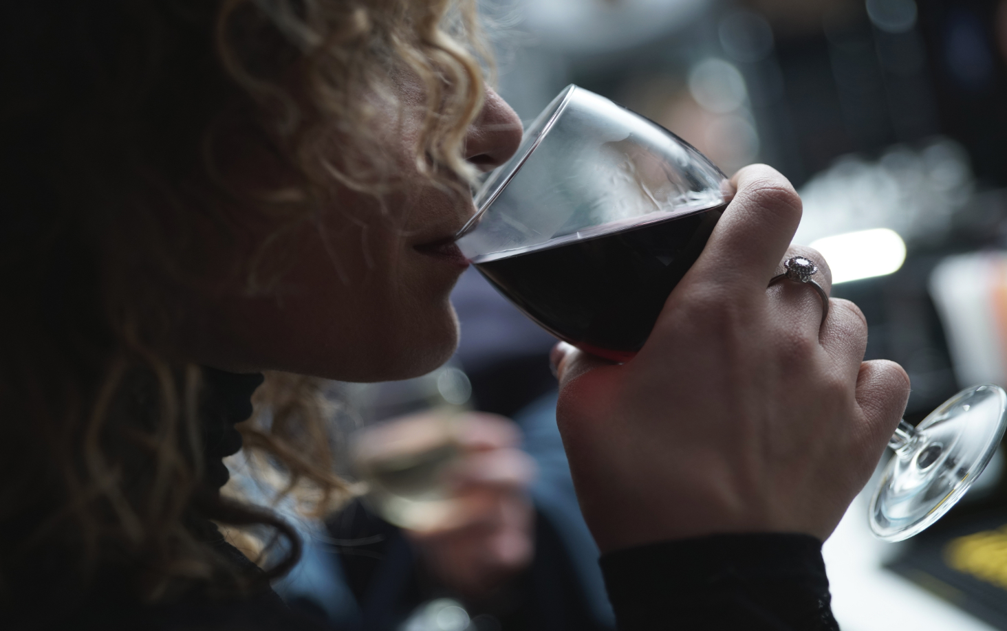 Alcol e gravidanza: fra credenze erronee e rischi per il bambino