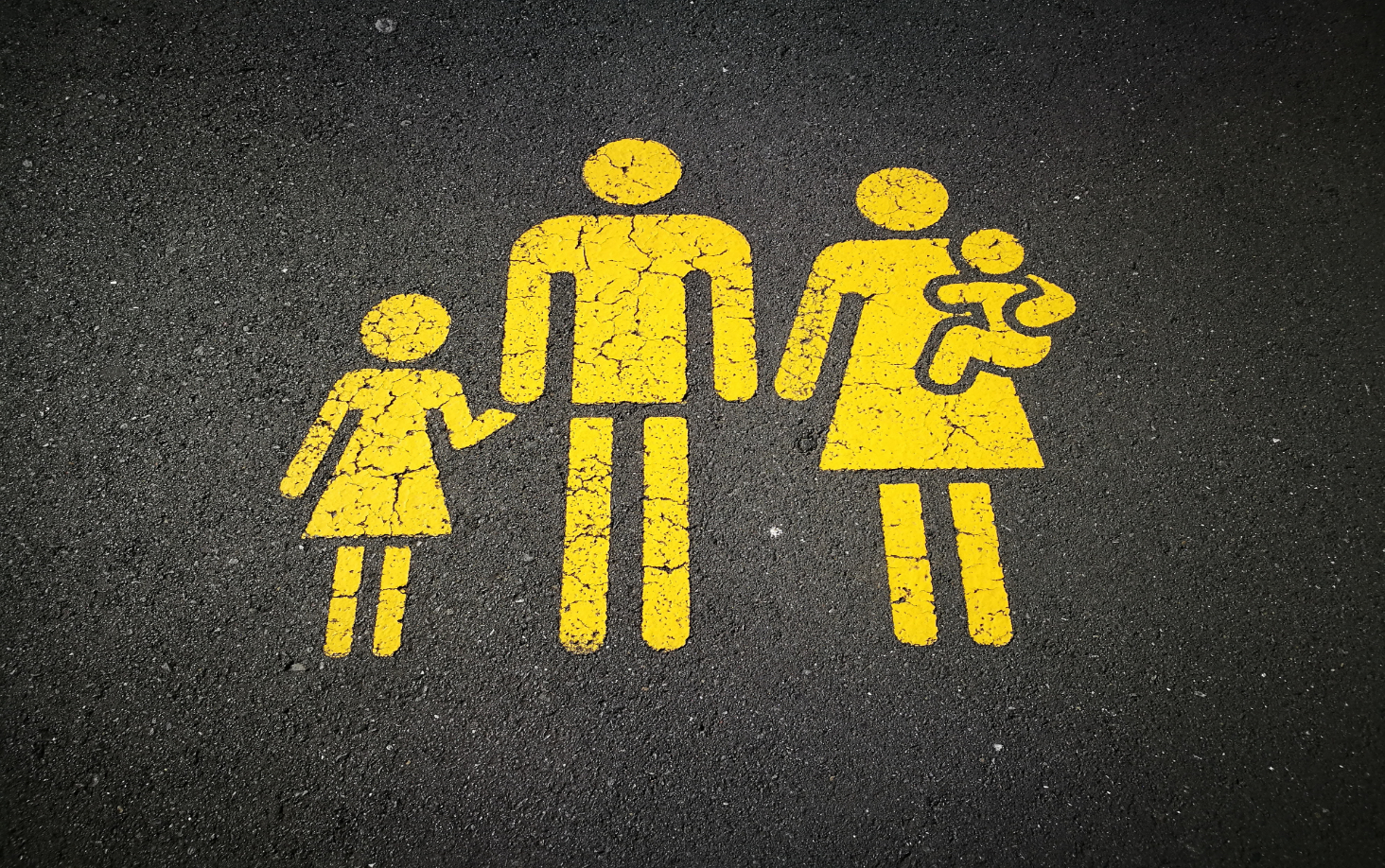 Senza figure genitoriali forti, i figli perdono la giusta direzione