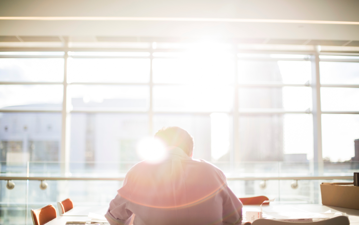 Lavorare troppo fa male alla salute e ai rapporti personali 