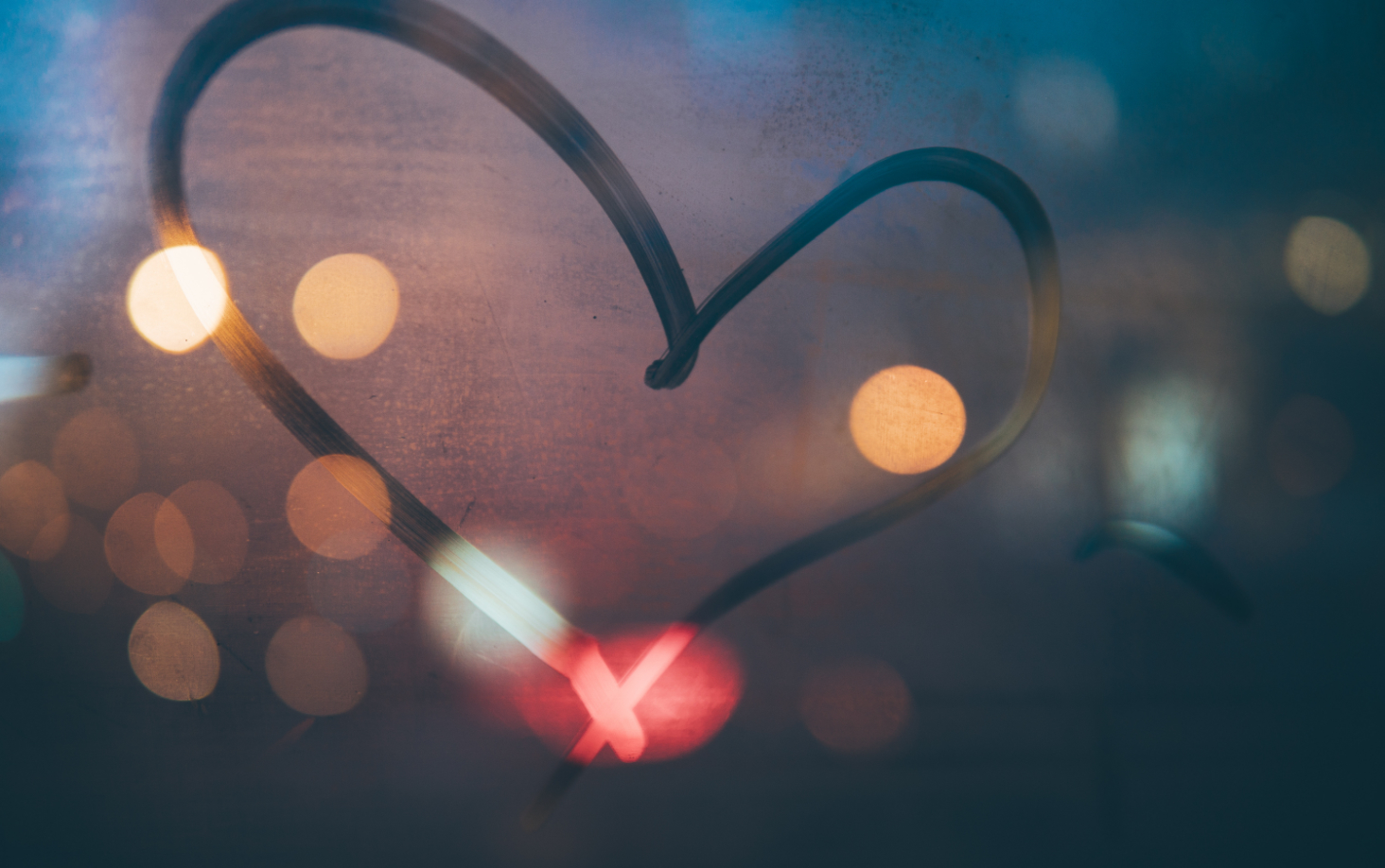 San Valentino, quando l’amore nasce tra le scrivanie
