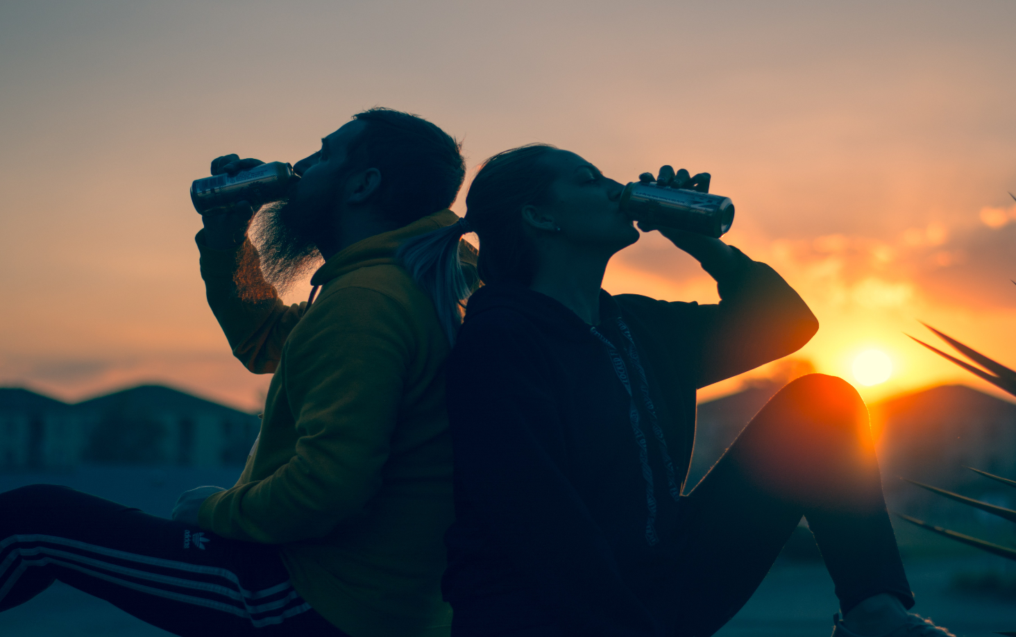 Perché si beve alcol? Possibili spiegazioni e conseguenze