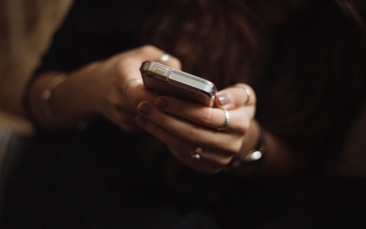 Truffe romantiche online: cosa si cela dietro “l’anima gemella”?